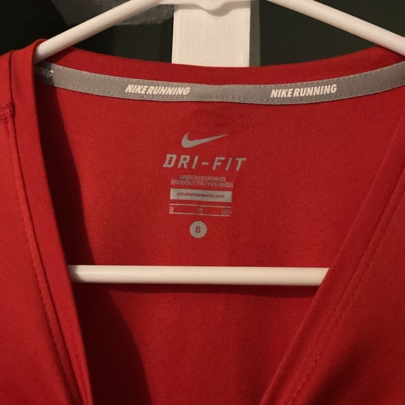 Nike running t shirt - Picture 2 of 3